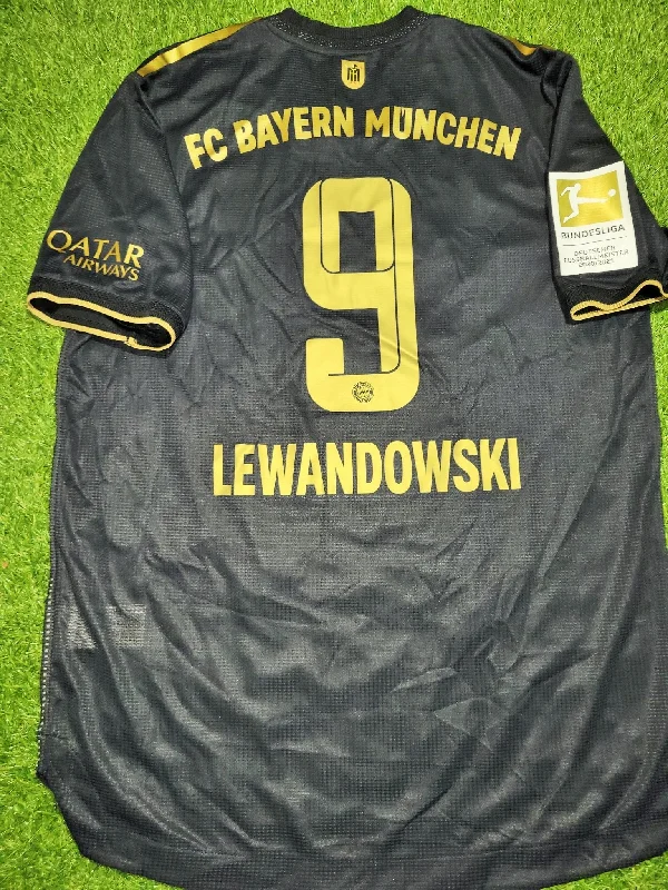 Lewandowski Bayern Munich 2021 2022 Away Soccer Jersey L SKU# GM5312