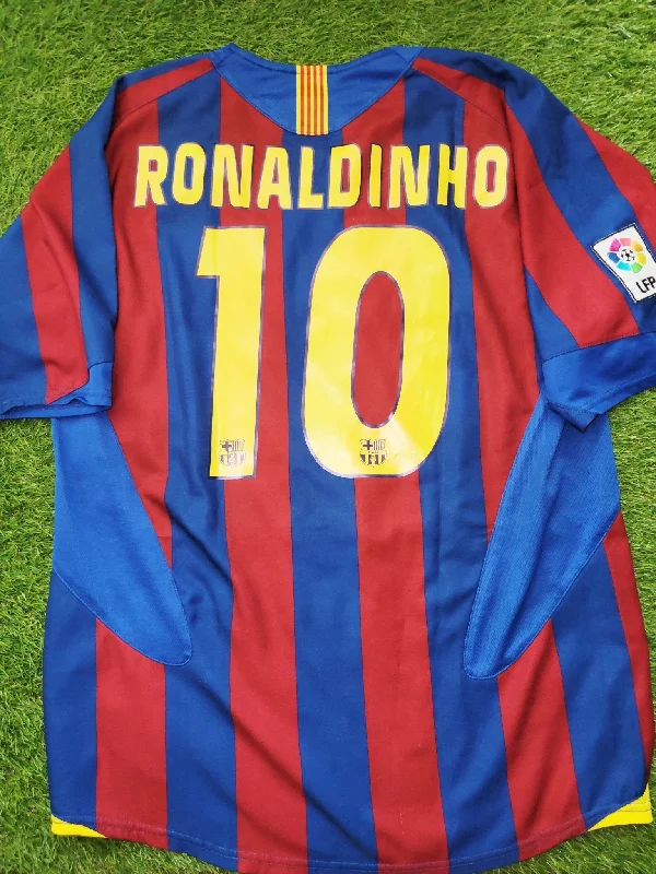 Ronaldinho Barcelona 2005 2006 Soccer Jersey Shirt M